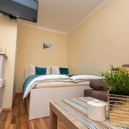 1 Bedroom In Podstrana * Spalato