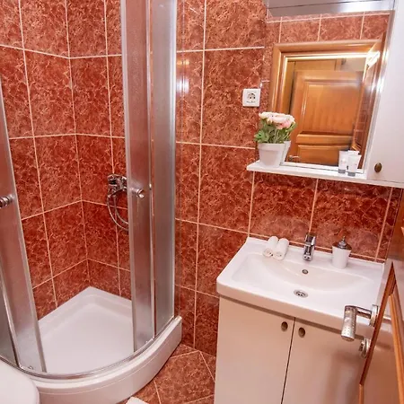 1 Bedroom In Podstrana Appartamento