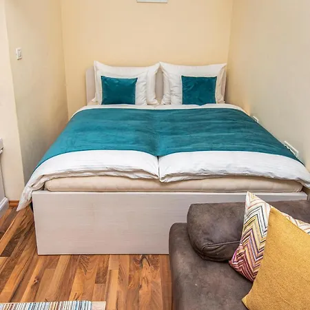 1 Bedroom In Podstrana * Split