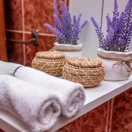 1 Bedroom In Podstrana * Split