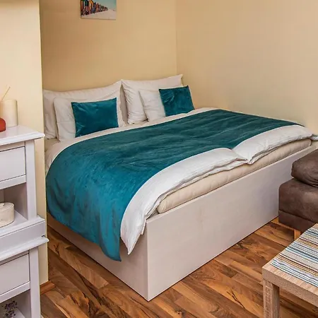 Apartment 1 Bedroom In Podstrana